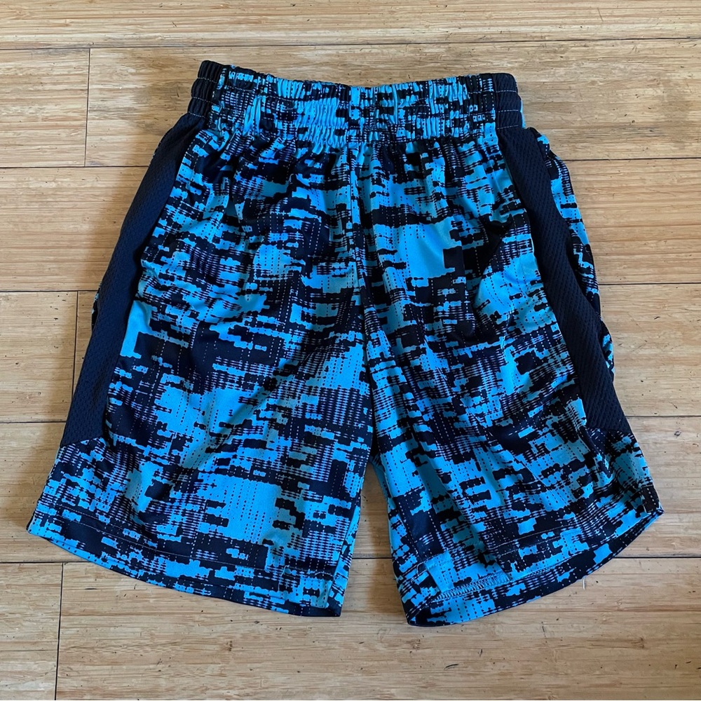 TEK GEAR Kids Drytek Short size 8